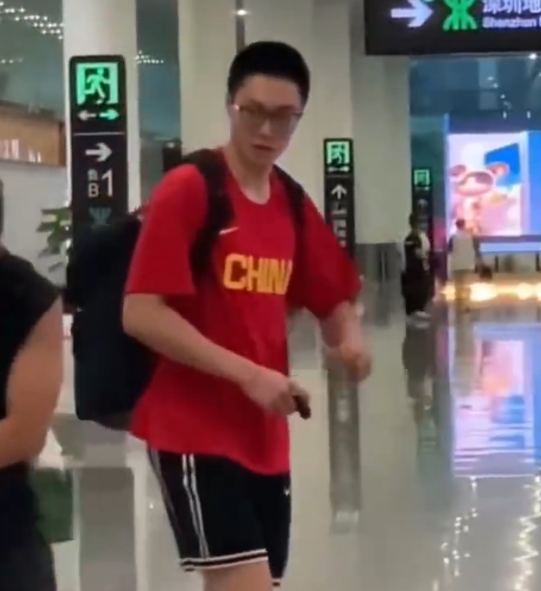 在场边观察, phd